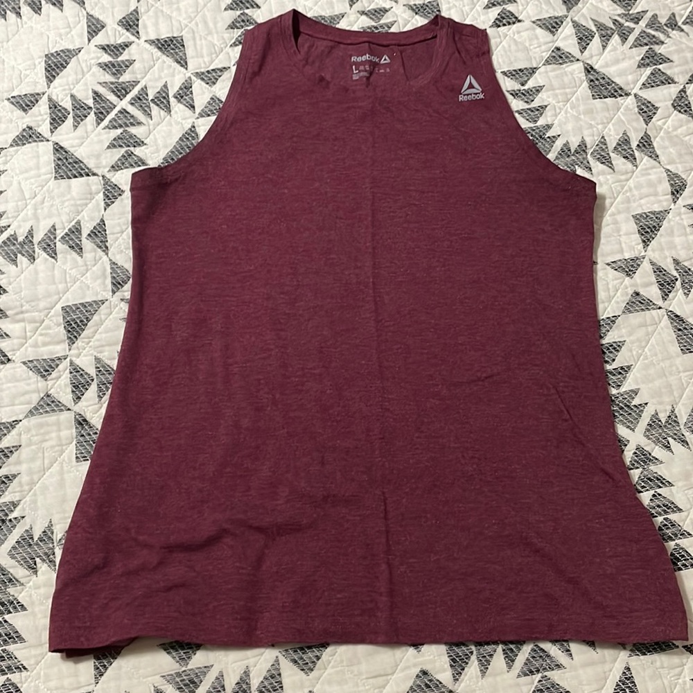 Sleeveless t